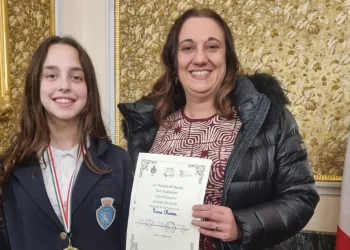 Taormina. Istituto comprensivo 1: l’alunna Chiara Russo vince il concorso di poesia “San Valentino” a Giarre