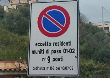 Progetto Ricostruzione Taormina: “Sosta residenti a Mazzarò, si trovino soluzioni. Troppo facile elevare verbali”