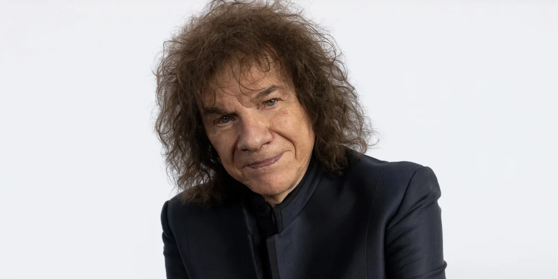 Riccardo Cocciante sul palco del Primo Maggio di Roma. In estate sarà in Sicilia