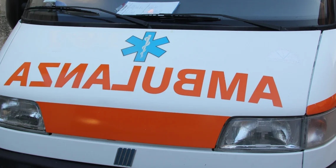 Giardini. Investe una 40enne e fugge con l’auto. La donna è ricoverata in prognosi riservata