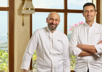 Taormina. Il Grand Hotel Timeo inaugura la stagione 2026. Lo chef Toro accoglie il pastry chef Amato