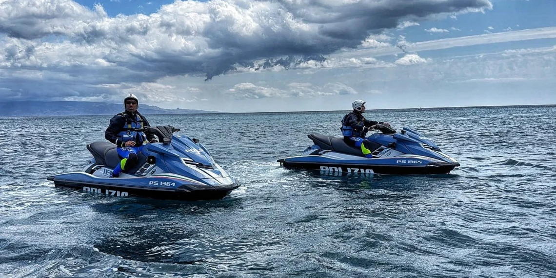 Giardini. Maltempo improvviso durante la Naxos Cup: otto canoisti alla deriva salvati dalla Polizia