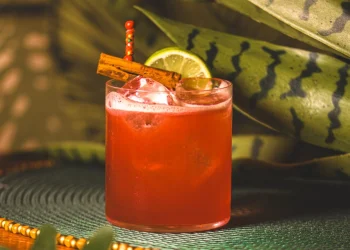 Taormina. L’anima tropicale del Rita’s Tiki Room conquista il Bar Sant’Andrea