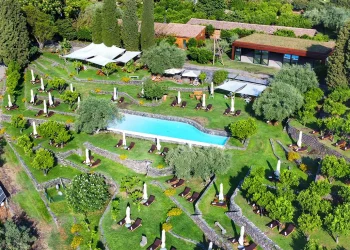 Monaci delle Terre Nere a Zafferana. Travel Hashtag porta in Sicilia un nuovo capitolo del dibattito sul turismo premium