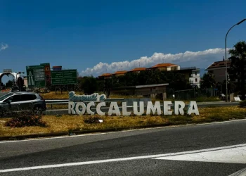 Roccalumera. Spadaro: “Lancio di uova a due miei parenti anziani, un gesto vigliacco da punire”