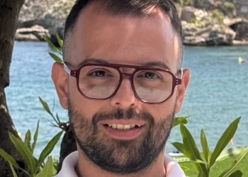 Taormina. Un turista svedese: “Grazie a Salvatore Caltabiano che ha salvato la vita a mia moglie all’Isolabella”