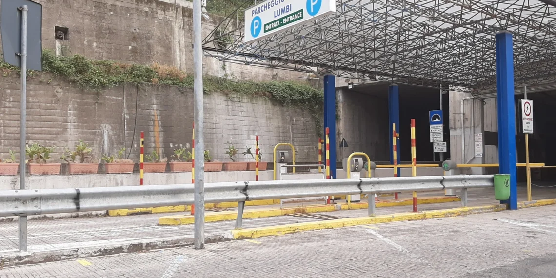 Taormina. Di Leo e Manna (Fisascat Cisl): “Abbonati pendolari spostati dal parcheggio Lumbi al Piano Porto, lavoratori fortemente penalizzati”