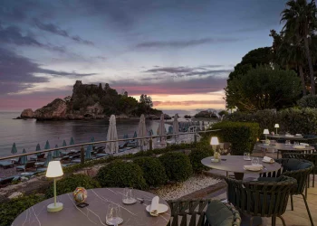 Taormina. La Plage Resort: San Lorenzo e Ferragosto tra gastronomia, musica e benessere