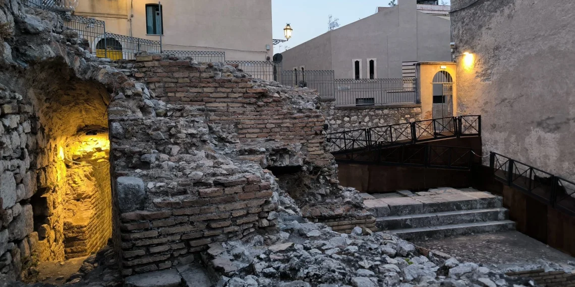 La Fondazione Taormina Arte Sicilia illumina il Teatro Odeon: nuova luce sul sito archeologico nel cuore della città
