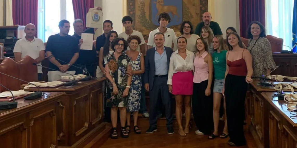 Taormina. Attestati di merito ai 14 giovani diplomati con 100