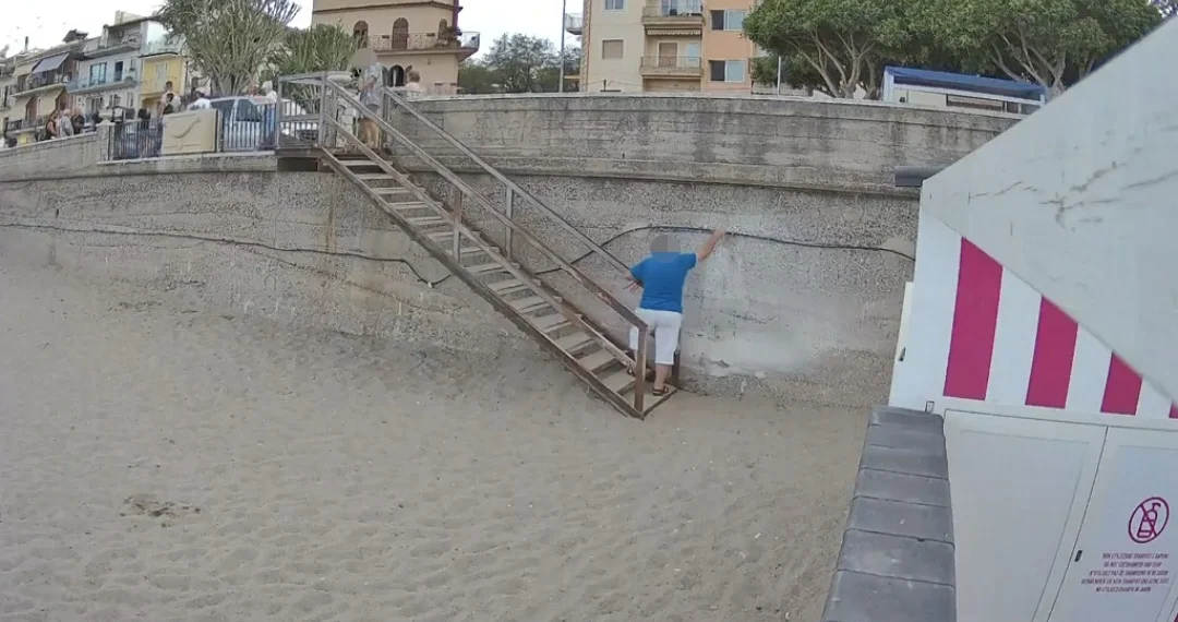 Giardini. Allaccio idrico abusivo: due lidi balneari restano senz’acqua