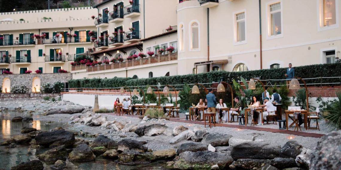 Taormina. Agostino D’Angelo e Moreno Cedroni protagonisti di una speciale cena a quattro mani al Ristorante pieds dans l’eau Brizza