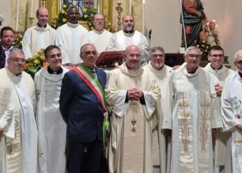 Castelmola celebra il 30° anniversario di ordinazione sacerdotale di Padre Lorenzo Bianco